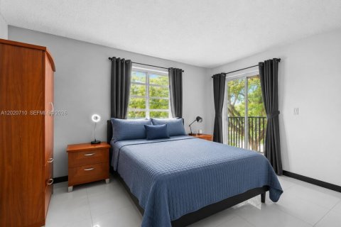 Copropriété à vendre à Miami, Floride: 3 chambres, 108.7 m2 № 2176101 - photo 9