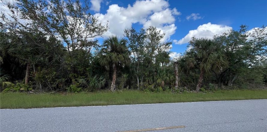 Land in Port Charlotte, Florida № 2159519
