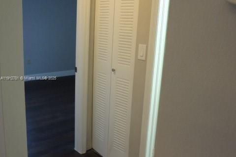 Снять в аренду кондоминиум в Майами, Флорида 2 спальни, 98.48м2, № 1969122 - фото 16