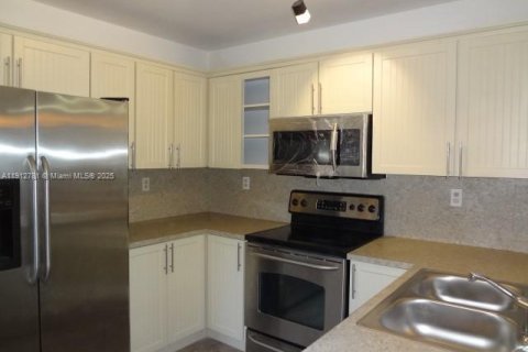 Снять в аренду кондоминиум в Майами, Флорида 2 спальни, 98.48м2, № 1969122 - фото 10