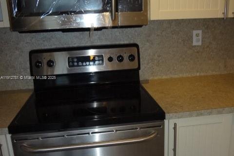 Снять в аренду кондоминиум в Майами, Флорида 2 спальни, 98.48м2, № 1969122 - фото 24