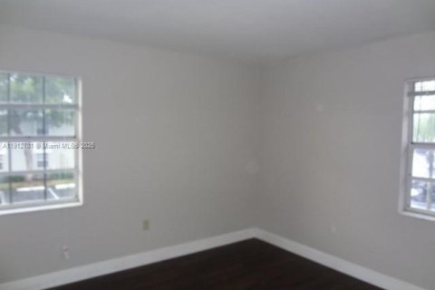 Снять в аренду кондоминиум в Майами, Флорида 2 спальни, 98.48м2, № 1969122 - фото 14