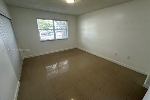 Copropriété à louer à Cutler Bay, Floride: 2 chambres, 104.33 m2 № 1966842 - photo 6