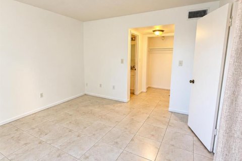 Copropriété à louer à St. Lucie, Floride: 2 chambres, 94.2 m2 № 2383303 - photo 4