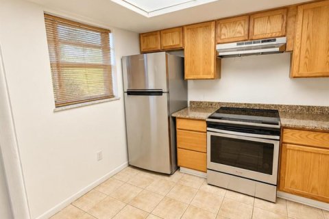 Copropriété à louer à St. Lucie, Floride: 2 chambres, 94.2 m2 № 2383303 - photo 2