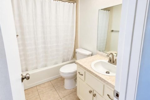Copropriété à louer à St. Lucie, Floride: 2 chambres, 94.2 m2 № 2383303 - photo 9