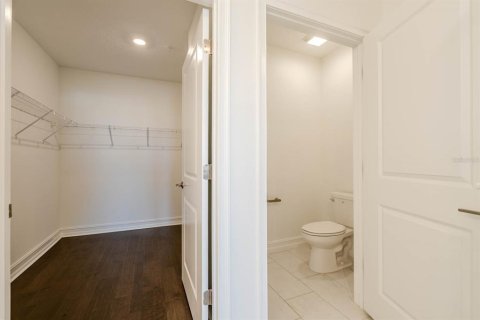 Купить таунхаус в Раскин, Флорида 8 комнат, 252.79м2, № 1538265 - фото 14