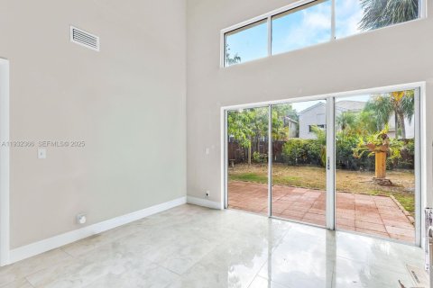 Купить виллу или дом в Купер-Сити, Флорида 3 спальни, 141.03м2, № 1990690 - фото 24