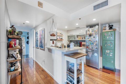 Купить кондоминиум в Майами-Бич, Флорида 2 спальни, 87.33м2, № 2009896 - фото 9