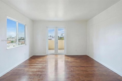 Купить кондоминиум в Майами-Бич, Флорида 2 спальни, 87.33м2, № 2009896 - фото 3