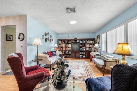Casa en venta en Hudson, Florida, 2 dormitorios, 167.41 m2 № 1899720 - foto 3