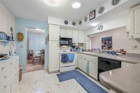Casa en venta en Hudson, Florida, 2 dormitorios, 167.41 m2 № 1899720 - foto 8