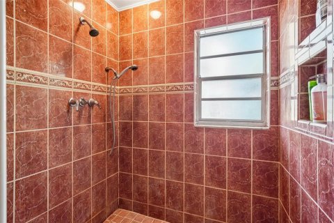 Casa en venta en Land O' Lakes, Florida, 4 dormitorios, 157.38 m2 № 2198627 - foto 8
