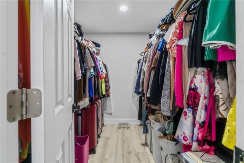 Купить виллу или дом в Даннеллон, Флорида 9 комнат, 128.58м2, № 2150752 - фото 11