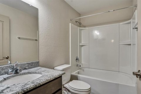 Casa en alquiler en Eagle Lake, Florida, 4 dormitorios, 206.61 m2 № 1733238 - foto 9