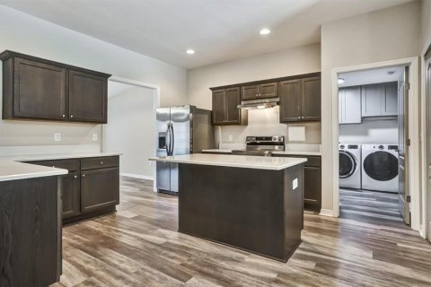 Casa en alquiler en Eagle Lake, Florida, 4 dormitorios, 206.61 m2 № 1733238 - foto 4