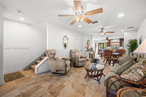 Copropriété à vendre à Cape Coral, Floride: 2 chambres, 94.3 m2 № 1995142 - photo 16