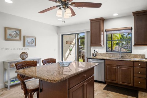 Copropriété à vendre à Cape Coral, Floride: 2 chambres, 94.3 m2 № 1995142 - photo 9