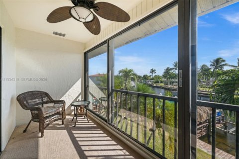 Copropriété à vendre à Cape Coral, Floride: 2 chambres, 94.3 m2 № 1995142 - photo 24
