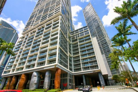 Condo in Miami, Florida, 2 bedrooms  № 2242537 - photo 2