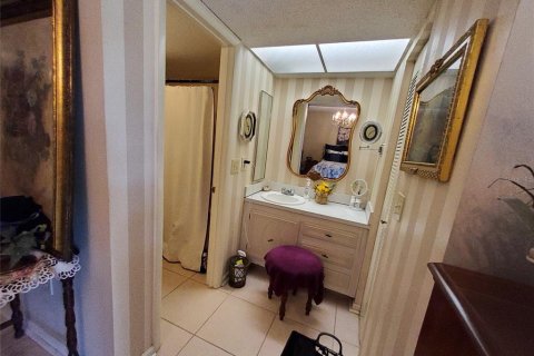 Купить кондоминиум в Лейк-Уэльс, Флорида 5 комнат, 117.06м2, № 1557473 - фото 10