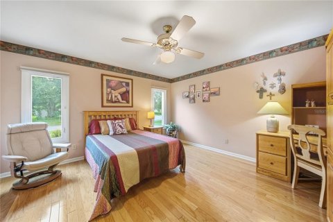 House in Tampa, Florida 3 bedrooms, 164.07 sq.m. № 2388525 - photo 4