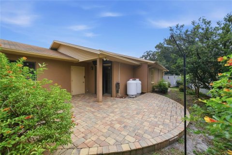 House in Tampa, Florida 3 bedrooms, 164.07 sq.m. № 2388525 - photo 29