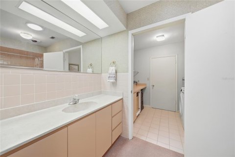House in Tampa, Florida 3 bedrooms, 164.07 sq.m. № 2388525 - photo 20