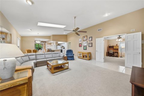 House in Tampa, Florida 3 bedrooms, 164.07 sq.m. № 2388525 - photo 3