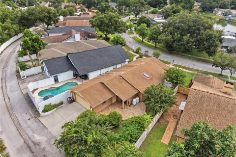 House in Tampa, Florida 3 bedrooms, 164.07 sq.m. № 2388525 - photo 6