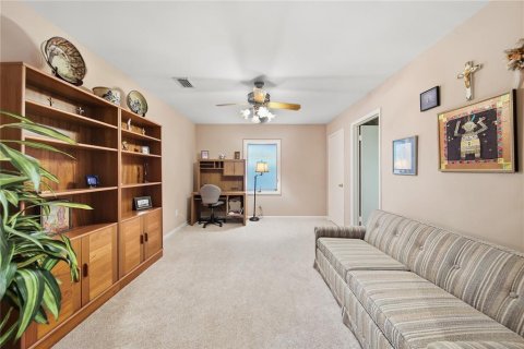 House in Tampa, Florida 3 bedrooms, 164.07 sq.m. № 2388525 - photo 22