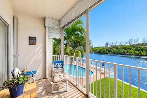 Condominio en venta en Deerfield Beach, Florida, 2 dormitorios, 88.26 m2 № 2423456 - foto 16