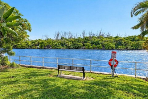 Condominio en venta en Deerfield Beach, Florida, 2 dormitorios, 88.26 m2 № 2423456 - foto 28