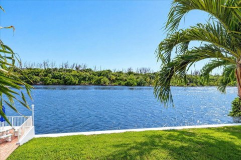 Condominio en venta en Deerfield Beach, Florida, 2 dormitorios, 88.26 m2 № 2423456 - foto 19