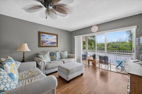 Condominio en venta en Deerfield Beach, Florida, 2 dormitorios, 88.26 m2 № 2423456 - foto 10