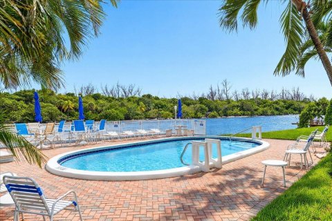 Condominio en venta en Deerfield Beach, Florida, 2 dormitorios, 88.26 m2 № 2423456 - foto 21