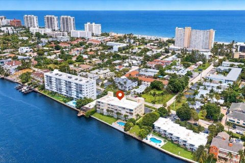 Condominio en venta en Deerfield Beach, Florida, 2 dormitorios, 88.26 m2 № 2423456 - foto 23