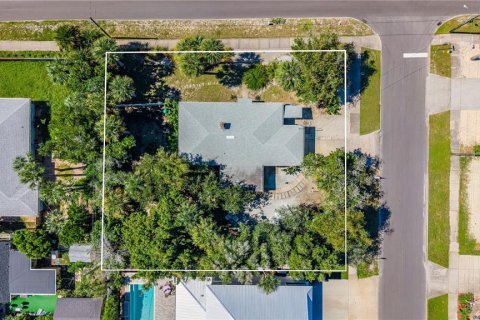 Villa ou maison à vendre à New Smyrna Beach, Floride: 2 chambres, 97.18 m2 № 2416651 - photo 4