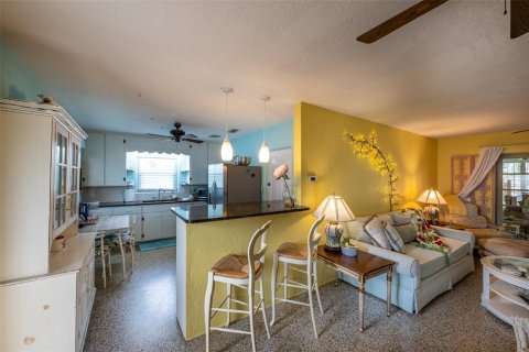 Villa ou maison à vendre à New Smyrna Beach, Floride: 2 chambres, 97.18 m2 № 2416651 - photo 18