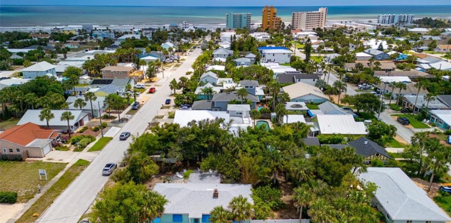 Villa ou maison à New Smyrna Beach, Floride 2 chambres, 97.18 m2 № 2416651