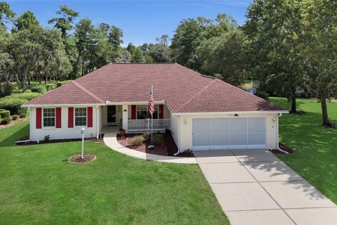 Casa en Ocala, Florida 3 dormitorios, 161.19 m2 № 2157565