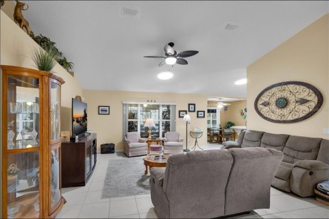 Casa en venta en Ocala, Florida, 3 dormitorios, 161.19 m2 № 2157565 - foto 5