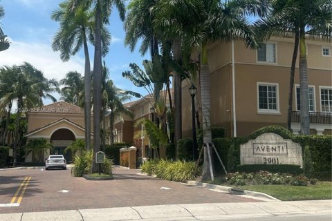 Condo à Aventura, Floride, 1 chambre  № 2283036