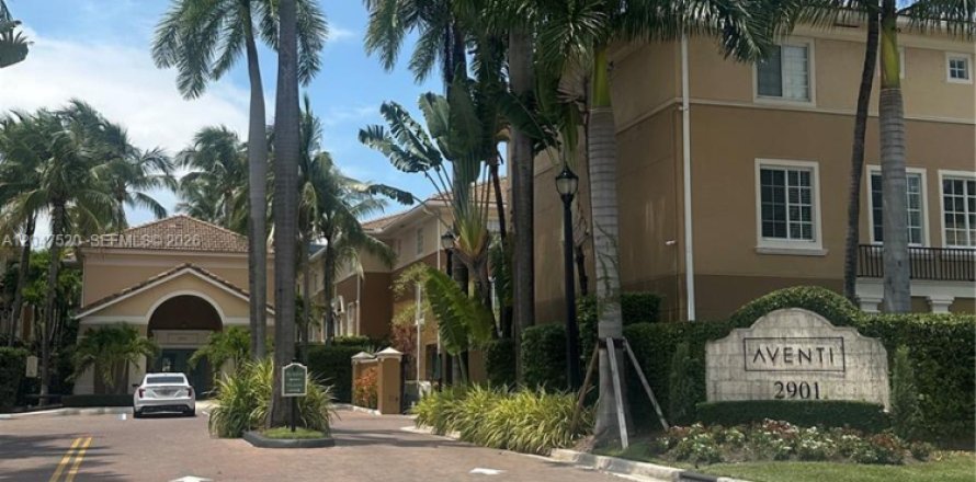 Condo à Aventura, Floride, 1 chambre  № 2283036