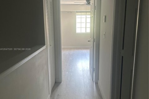 Copropriété à louer à Aventura, Floride: 1 chambre, 79.8 m2 № 2283036 - photo 14