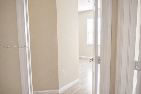 Copropriété à louer à Doral, Floride: 2 chambres, 104.14 m2 № 2153982 - photo 24