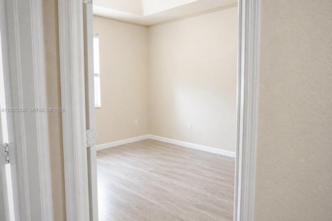 Copropriété à louer à Doral, Floride: 2 chambres, 104.14 m2 № 2153982 - photo 18