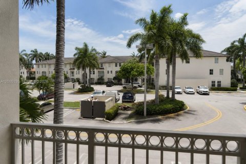 Copropriété à louer à Doral, Floride: 2 chambres, 104.14 m2 № 2153982 - photo 12