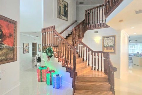 Купить виллу или дом в Майами-Лейкс, Флорида 5 спален, 349.96м2, № 1993271 - фото 4