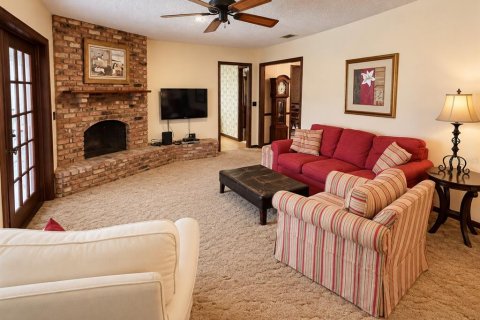 House in Orlando, Florida 4 bedrooms, 175.21 sq.m. № 2399018 - photo 12